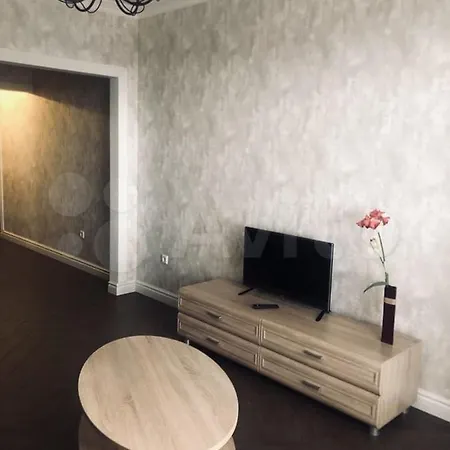 Leon ORR Appartement